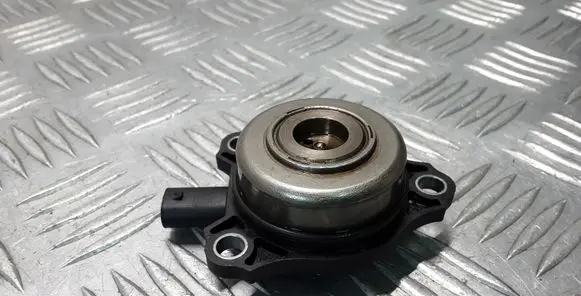 Mercedes-Benz CLS C219 Valve oil control A2720510177