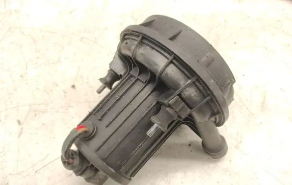 Audi A4 S4 B7 8E 8H Secondary air pump 06A959253E