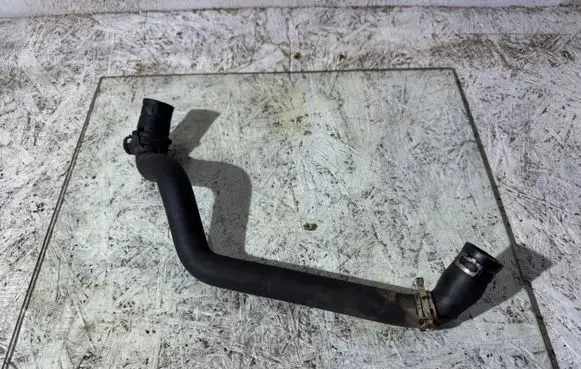 Volvo V50 Engine coolant pipe/hose