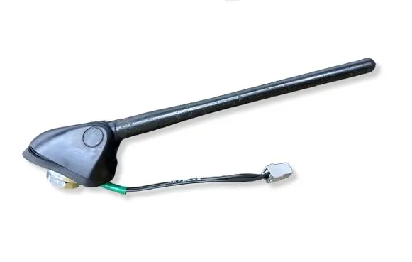 Nissan Juke I F15 Radio antenna B272428