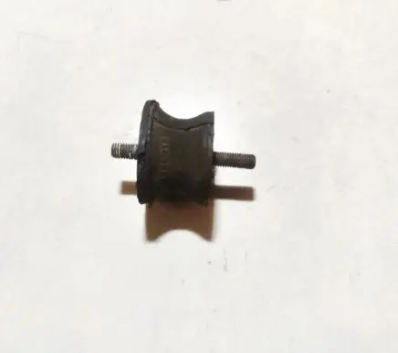 BMW 5 E39 Engine mount bracket 1094916