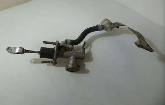 Nissan Almera Clutch master cylinder