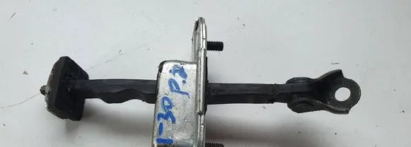 Hyundai i30 Front door check strap stopper