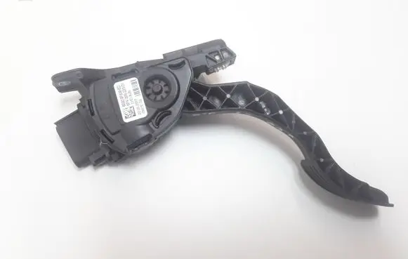 Volvo S80 Accelerator throttle pedal 6G929F836BD