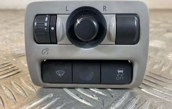 Subaru B9 Tribeca Wing mirror switch 159966