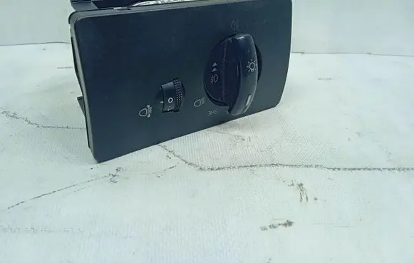 Ford Mondeo Mk III Light switch 1S7T13A024BB