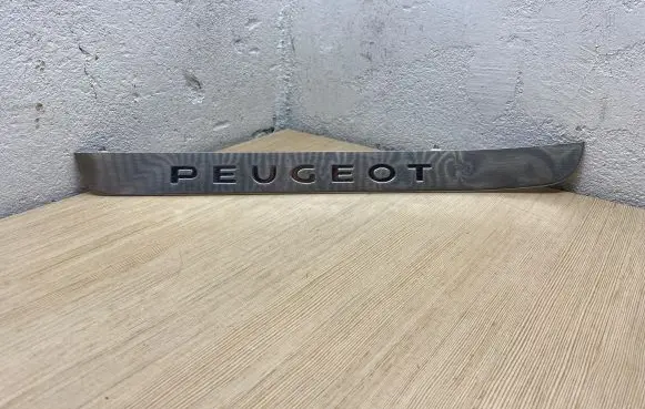 Peugeot 3008 I Front sill trim cover 9686484580 T84AVG
