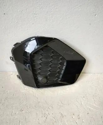Audi A3 8Y Front bumper lower grill 8Y0807953