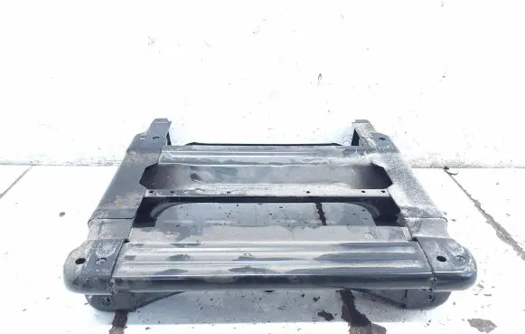 Opel Zafira B Driver seat console base 2985A
