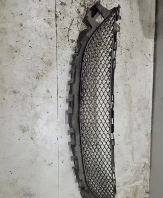 Front bumper lower grill