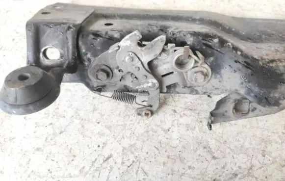 Peugeot 406 Engine bonnet/hood lock/catch