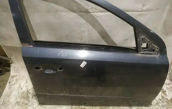 Opel Astra H Front door PILKOS