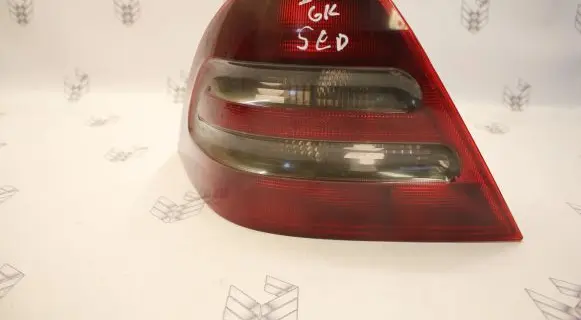 Rear/tail lights