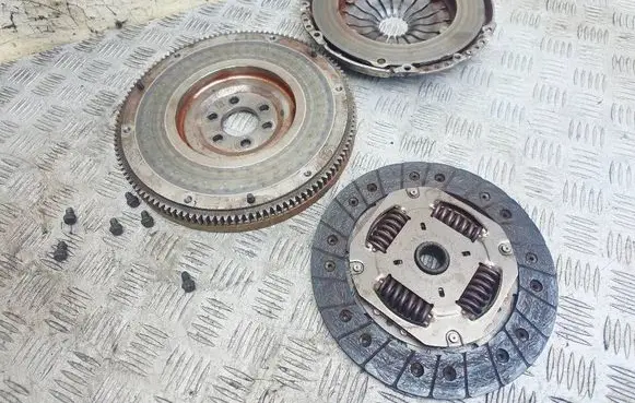 Audi A1 Clutch set kit 05C105269B 04C141025P