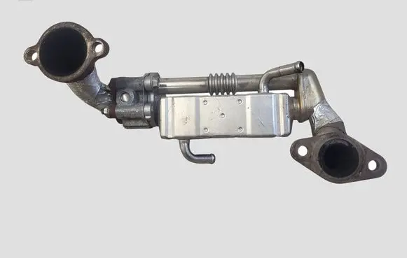 Mazda 3 II EGR valve cooler R2AA20304 22F10A000124