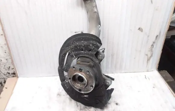 BMW X5 E70 Front wheel hub spindle knuckle 6773783