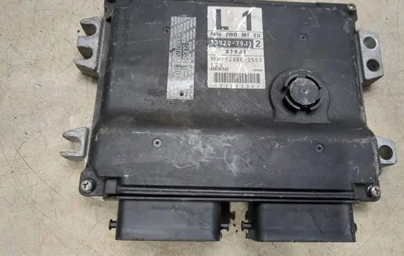 Suzuki SX4 Engine control unit/module 3392079J1 079J1 MB1123002553
