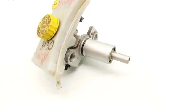 Audi A4 S4 B7 8E 8H Master brake cylinder 8E0611301G