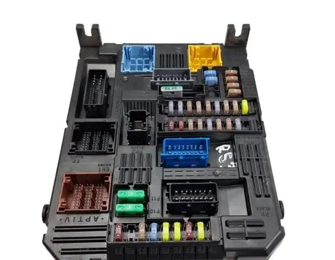 Citroen C3 Aircross Comfort/convenience module 9832880280