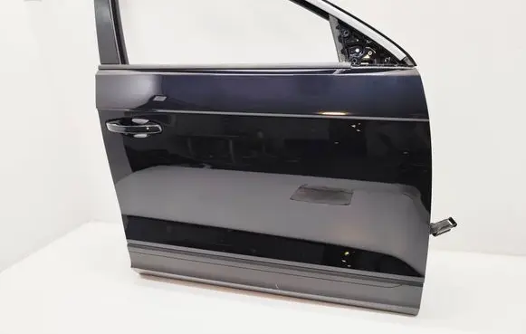 Volkswagen T-Roc Front door