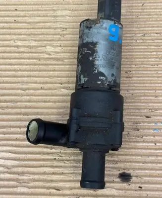 Volkswagen II LT Electric auxiliary coolant/water pump 1J0965561A