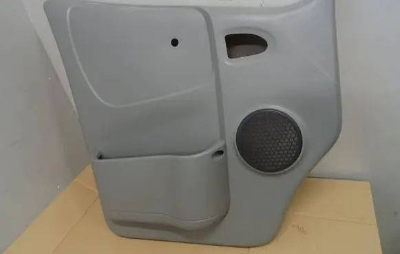 Opel Vivaro Front door card panel trim