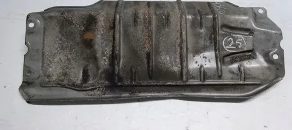 Mercedes-Benz C AMG W204 Air filter cleaner box bracket assembly A6460940720