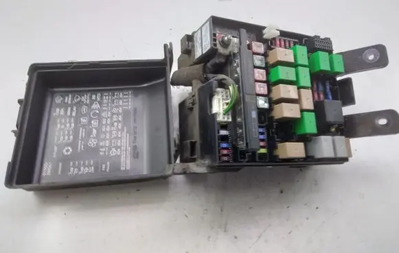 KIA Sportage Fuse module 912463U370