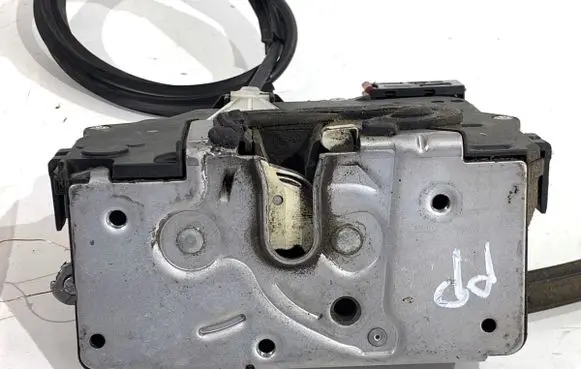 Peugeot Boxer Front door lock 1350147080