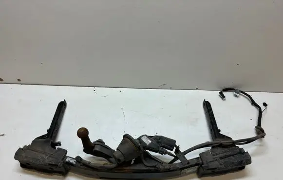 Audi A4 S4 B9 Tow bar set 8W0800491M