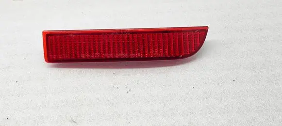 Toyota Avensis T270 Rear tail light reflector G67R