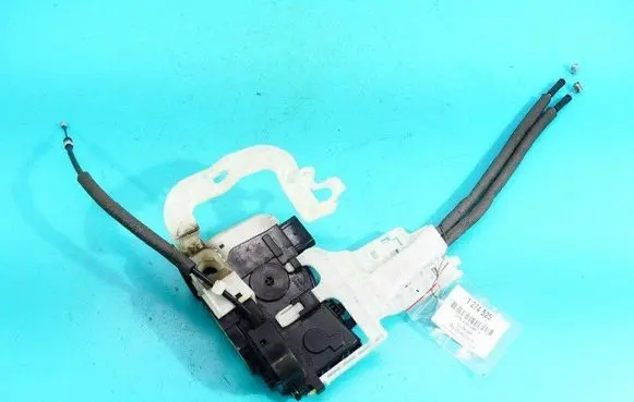 Hyundai ix35 Front door lock IMPRK1274525