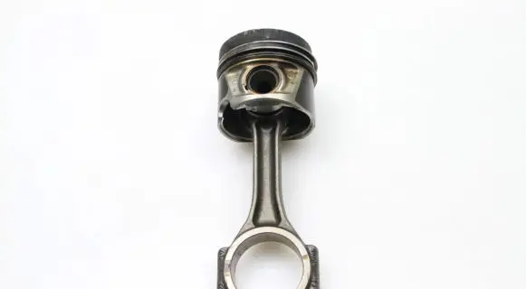 Volkswagen Tiguan Piston with connecting rod