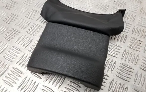 Steering wheel column trim