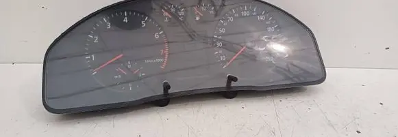 Audi A4 S4 B5 8D Speedometer (instrument cluster) 8D0919860G 110008870002