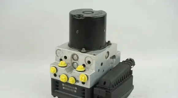BMW 5 E60 E61 ABS Pump 6774992 6781972 0265960327