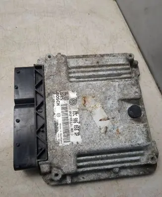 Volkswagen Golf V Engine control unit/module 0261S02359 03C906056DP 1039S16631