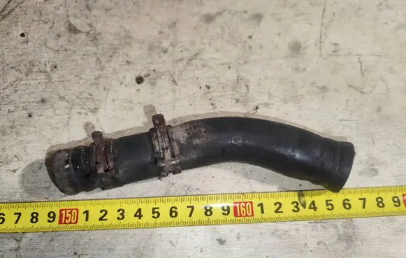 Ford Focus Engine coolant pipe/hose