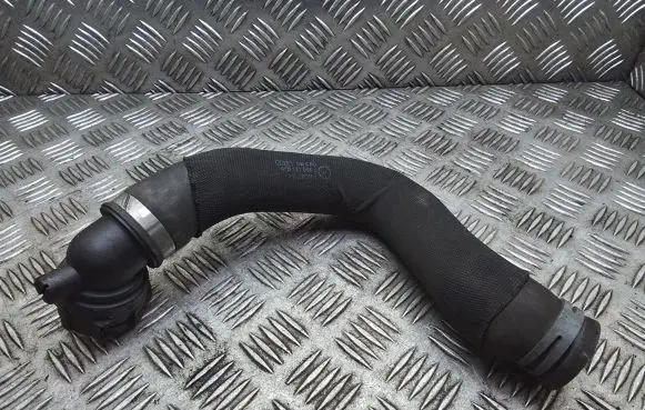Audi A6 S6 C6 4F Engine coolant pipe/hose 4F0121055J