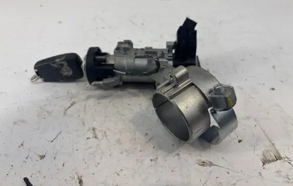 Opel Mokka Ignition lock 95422546 660728697 BA15016A05300000