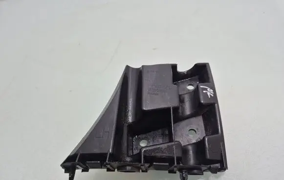 Volvo V40 Front bumper mounting bracket 31395101