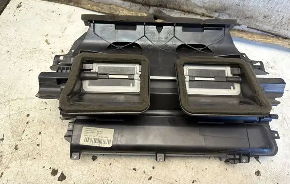 BMW X1 E84 Interior heater climate box assembly housing 9280001