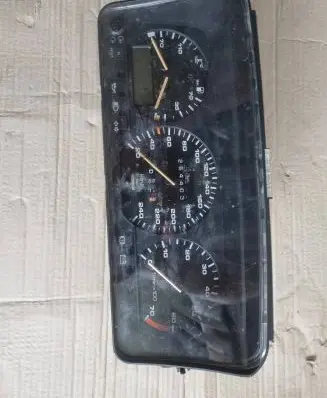 Volkswagen PASSAT B3 Speedometer (instrument cluster) 5220029100