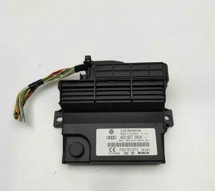 Audi A8 S8 D3 4E Voltage converter/converter module 4E0910280A F005S00073