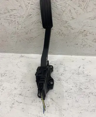 Jaguar XF X250 Accelerator throttle pedal 9X239F832