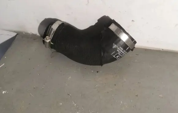 Porsche Macan (95B) Intercooler hose/pipe 95B145833F