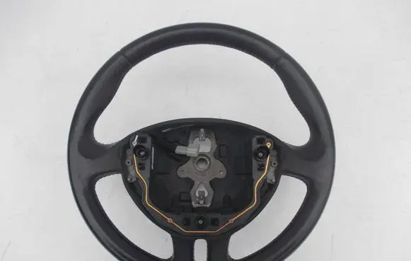 Renault Clio III Steering wheel 8200344077B 8200344082B