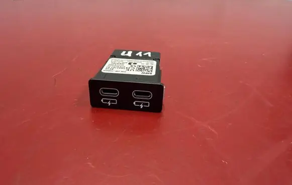 BMW X1 U11 USB socket connector 5A84181 84105A84181