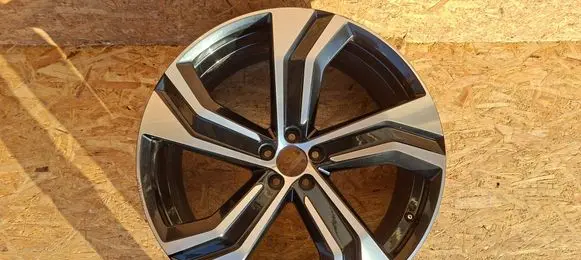 Volvo XC90 R22 alloy rim 32209412 C07420