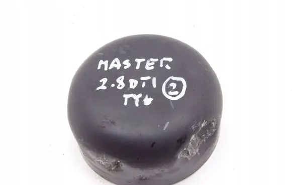 Renault Master II Front wheel hub